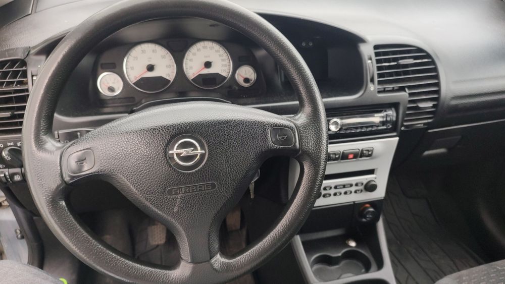 Opel Zafira 1.8 LPG 2003r