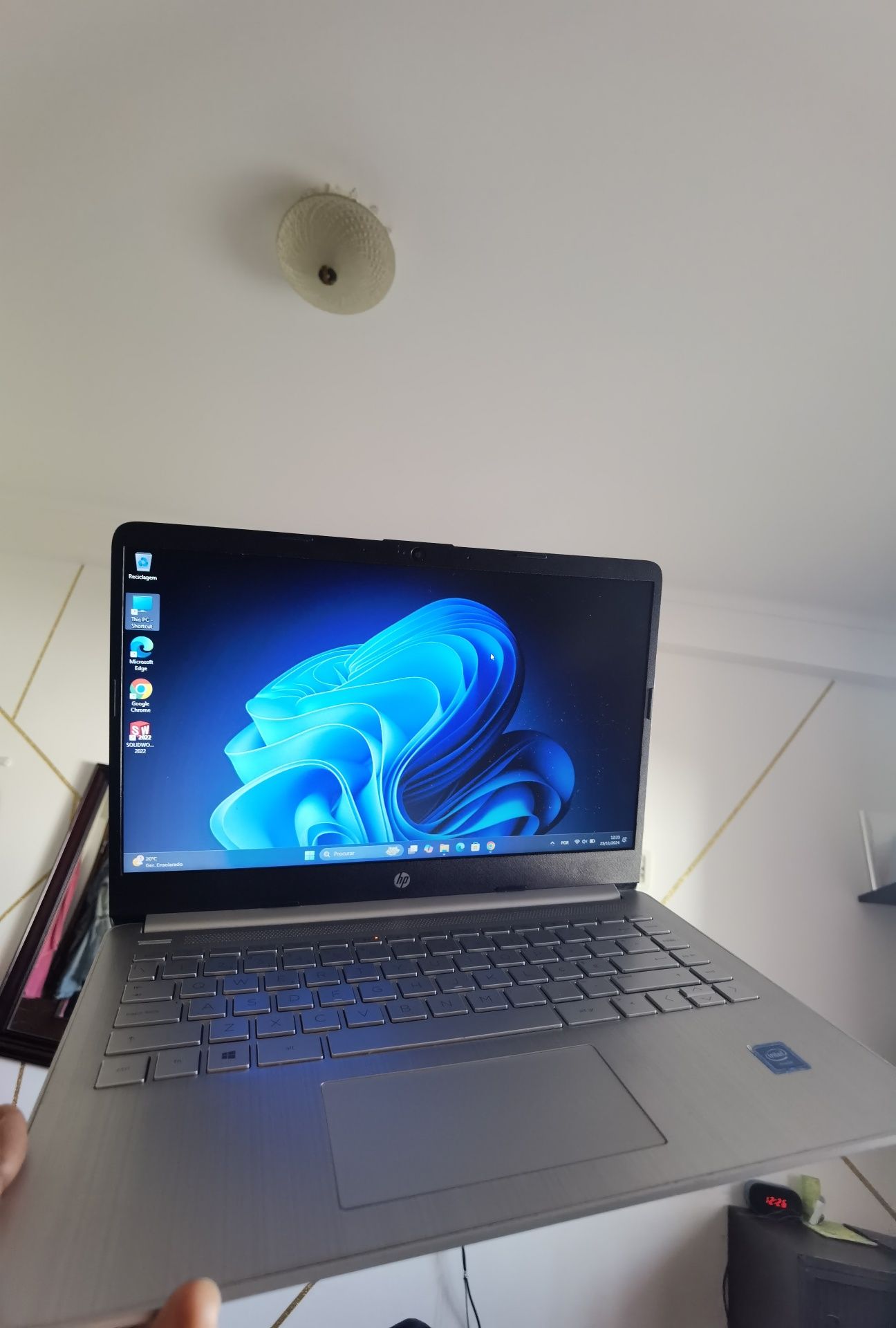 Laptop HP com Processador Intel Celeron N4000