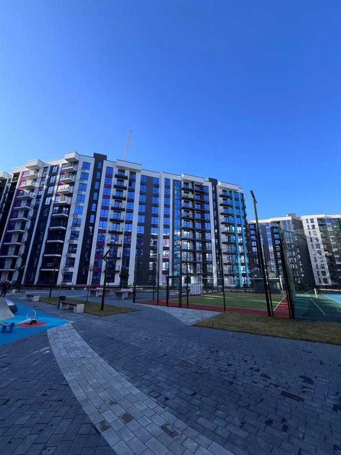 Продаж 1к Фемілі плаза
