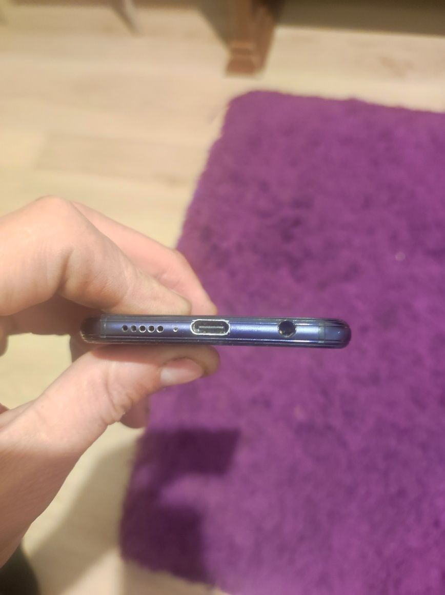 Продам телефон Huawei p20 lite
