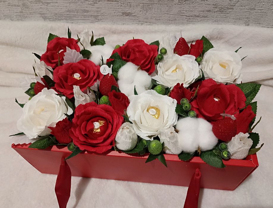 Подарунок з цукерками Ferrero Rocher