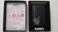 Классическая бензиновая зажигалка Zippo и кожаный чехол.