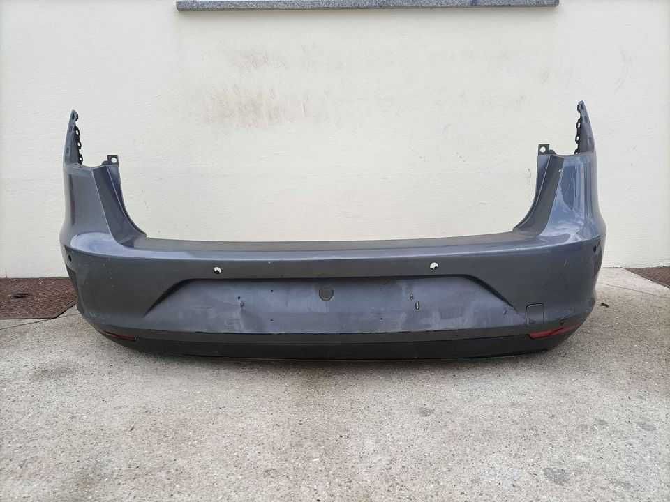 Para choques traseiro + spoiler Seat Leon IV