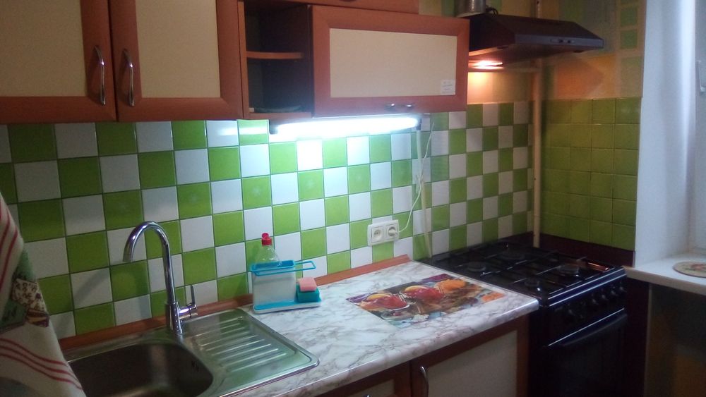 Посуточно 1 ком. кв. 4эт/9эт, 3-я Слободская, 49, 3 кровати, докум