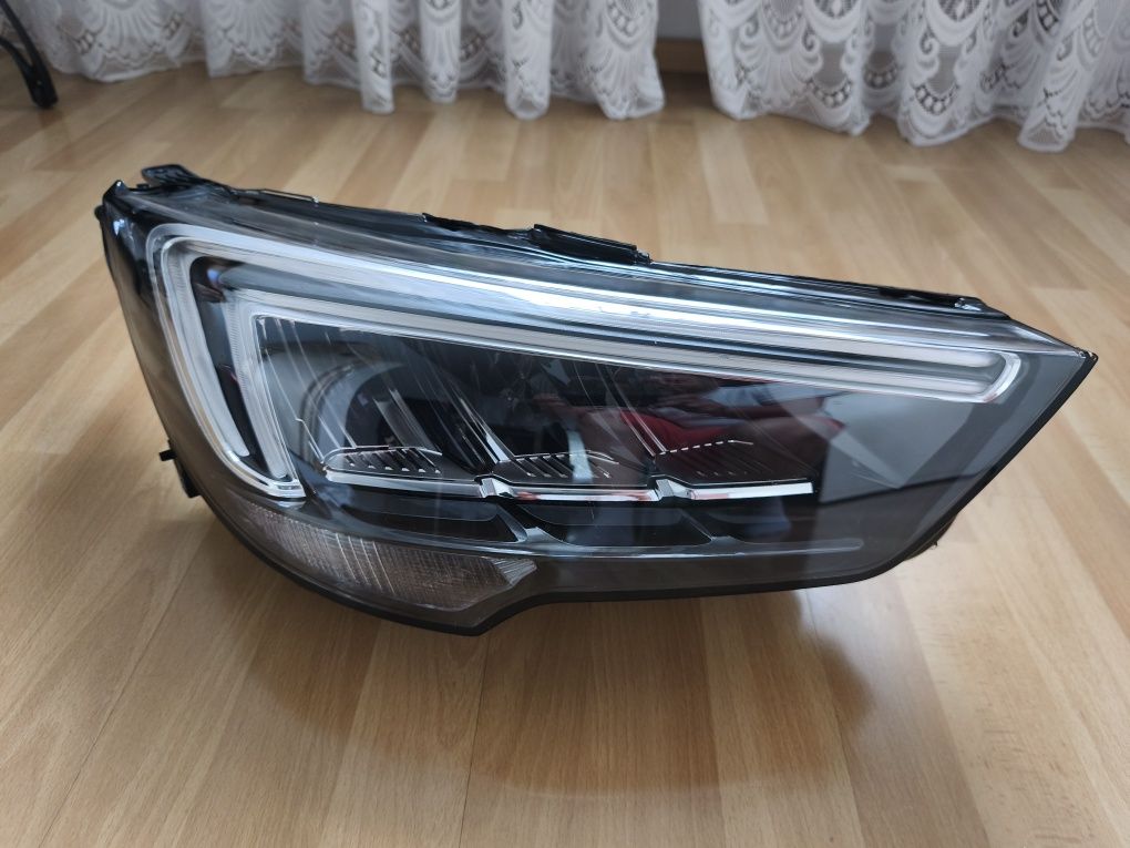 Opel Crossland X lampa reflektor przedni prawy LED