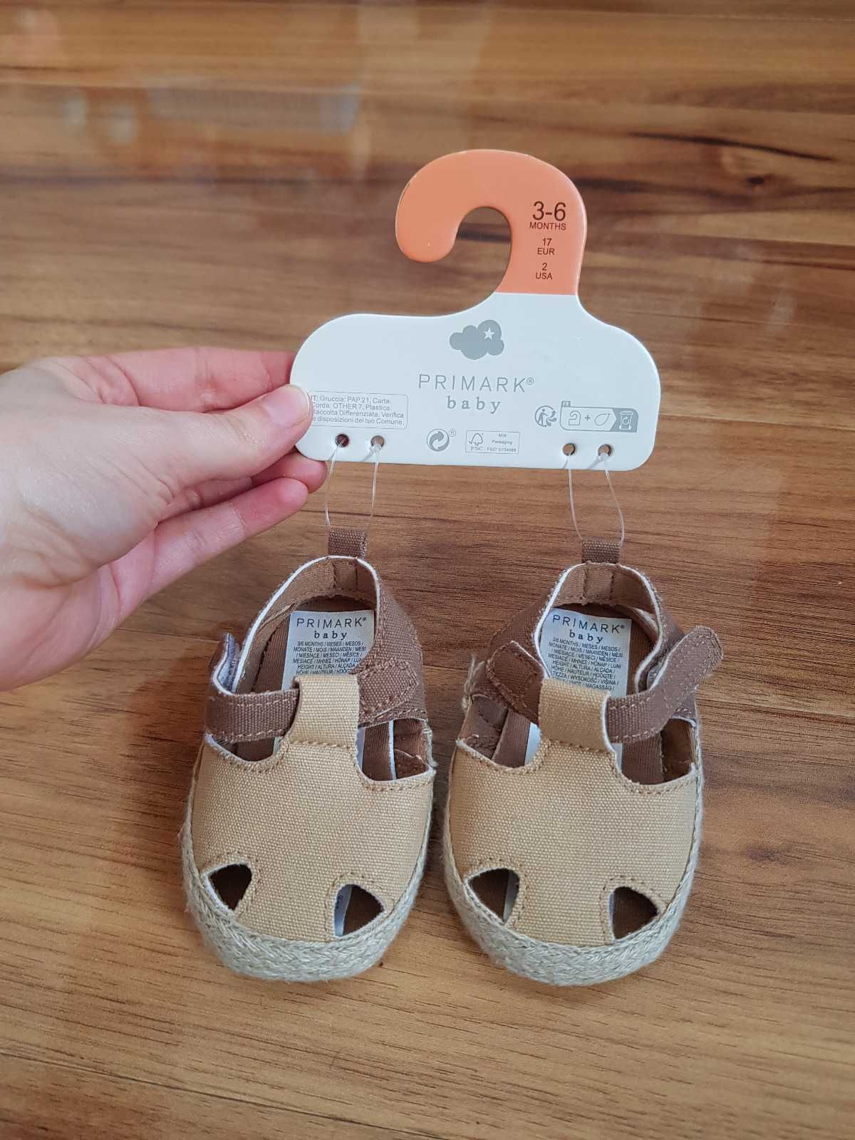 Brązowe sandały dla dziecka 3-6 miesięcy sandałki Primark Baby  17 EUR