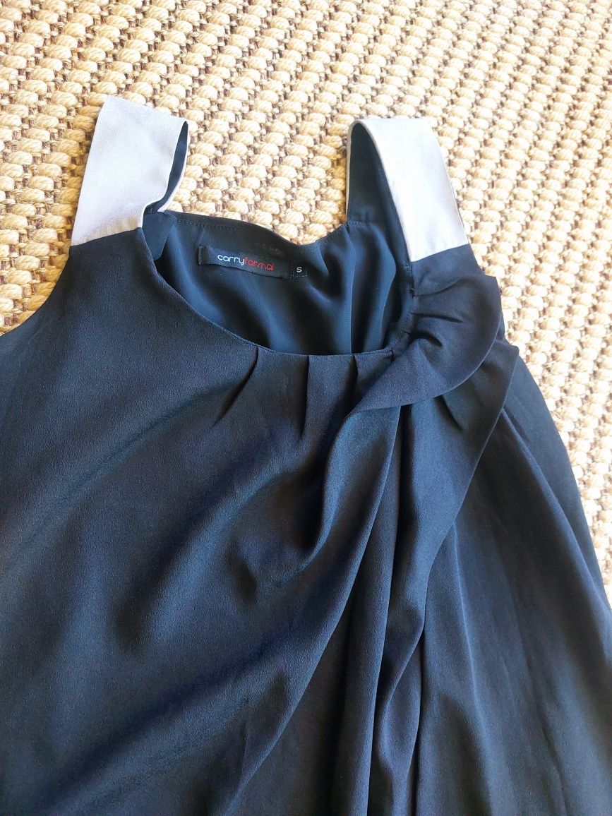 Sukienka mini, mała czarna, HIT, szafa kapsulowa r. XS