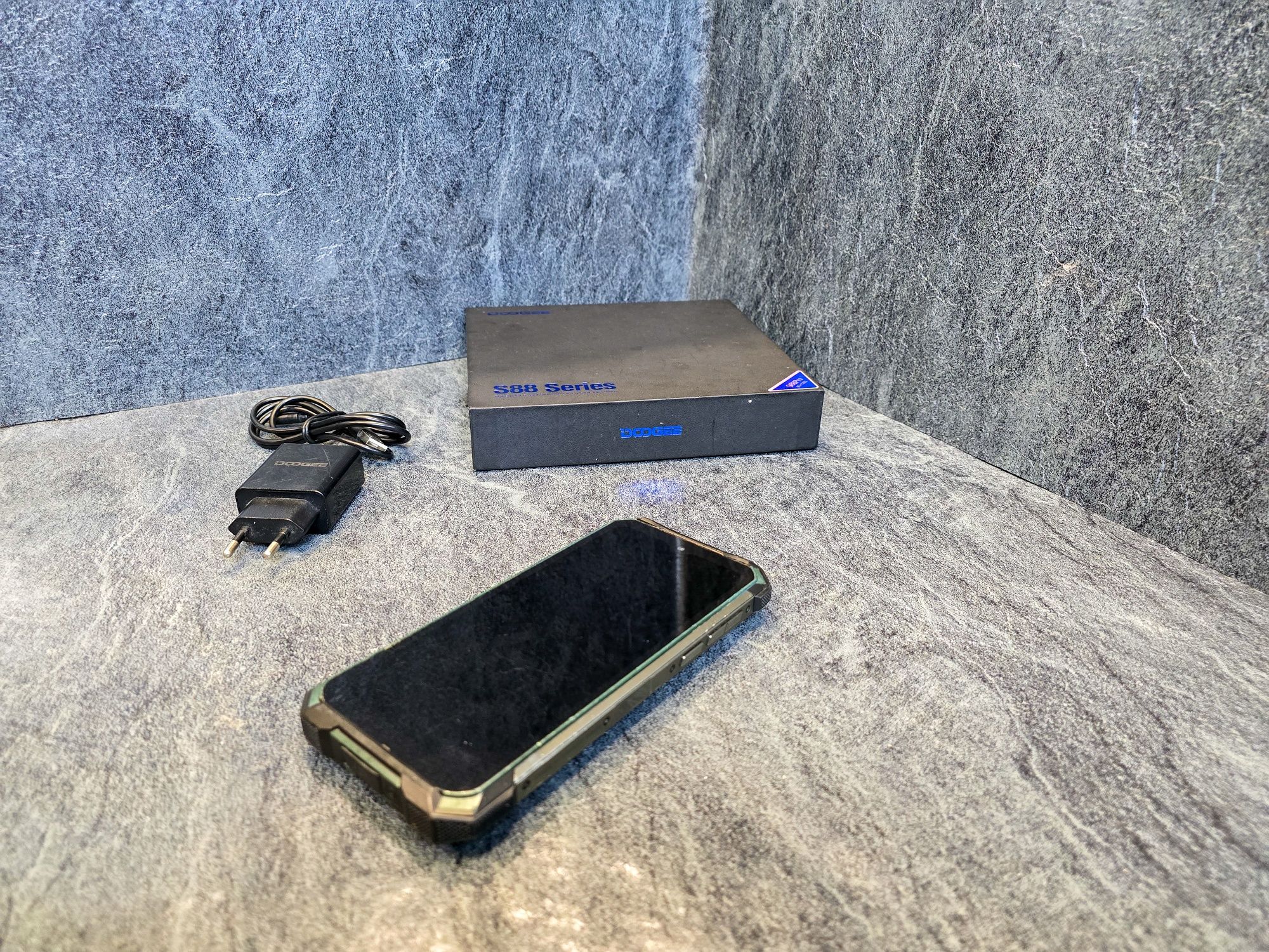 DOOGEE S88 Pro 6/128GB протиударний телефон
