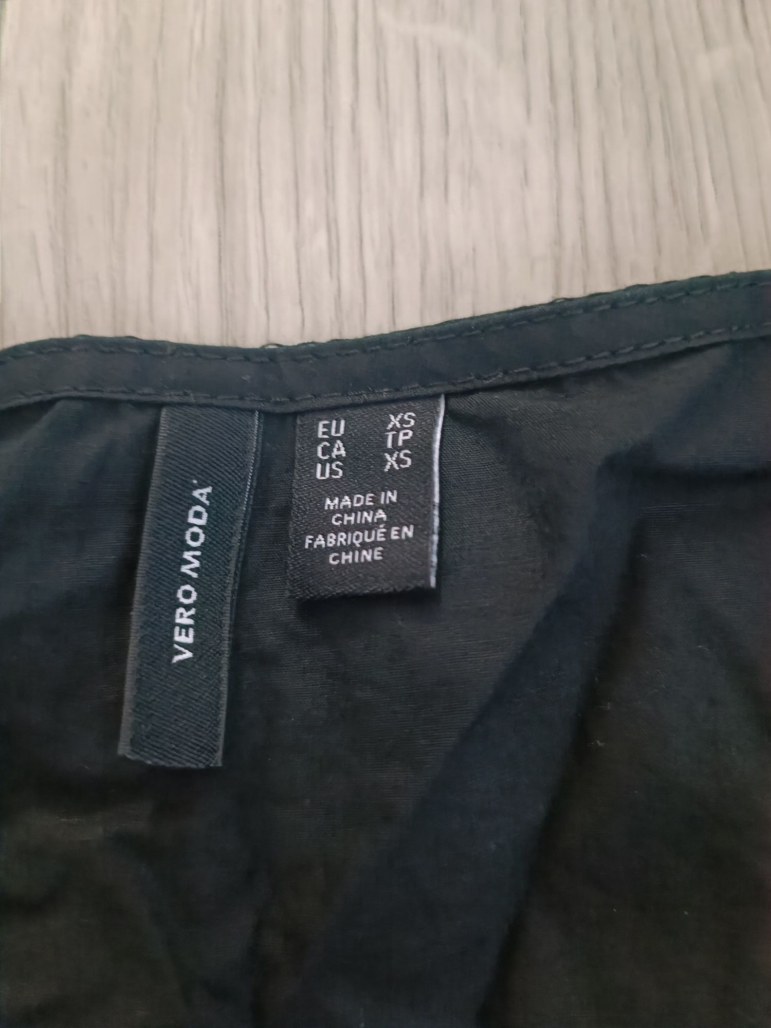 Czarna sukienka damska Vero moda r.XS