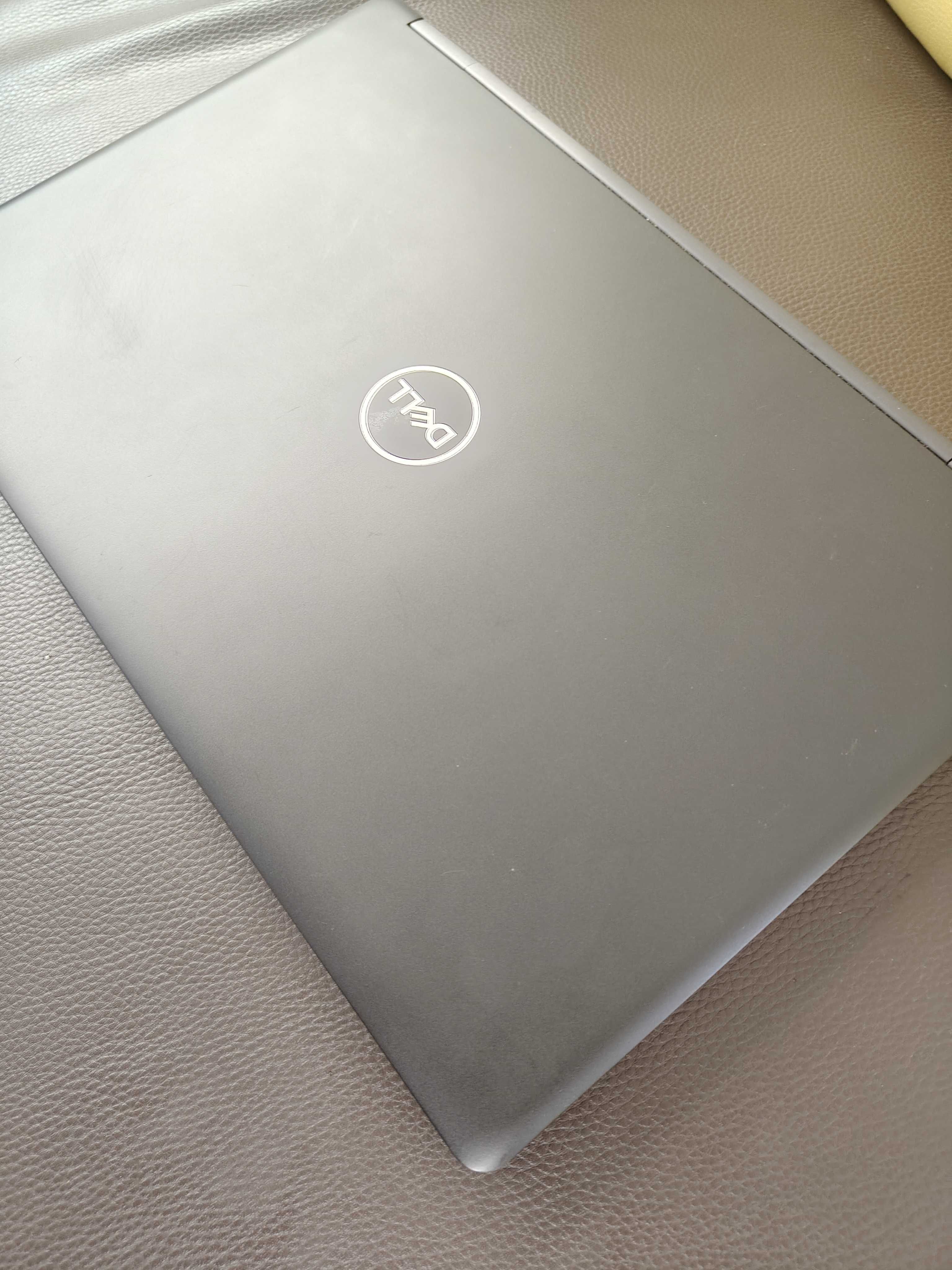 Laptop Dell Latitude 5590
