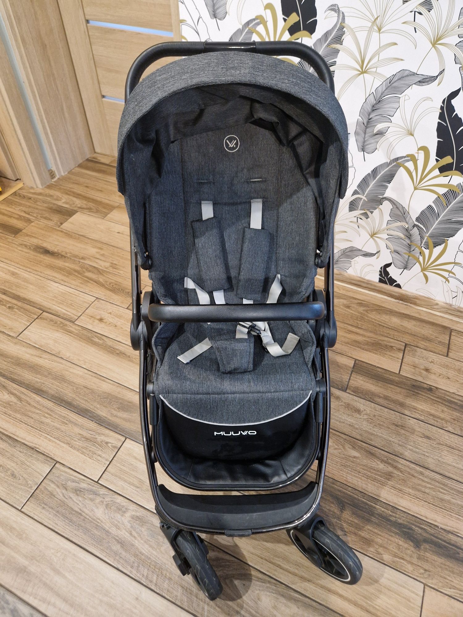 Wózek 2w1 Muuvo quick 2.0 z gondolą XXL Black chrome Anthracite