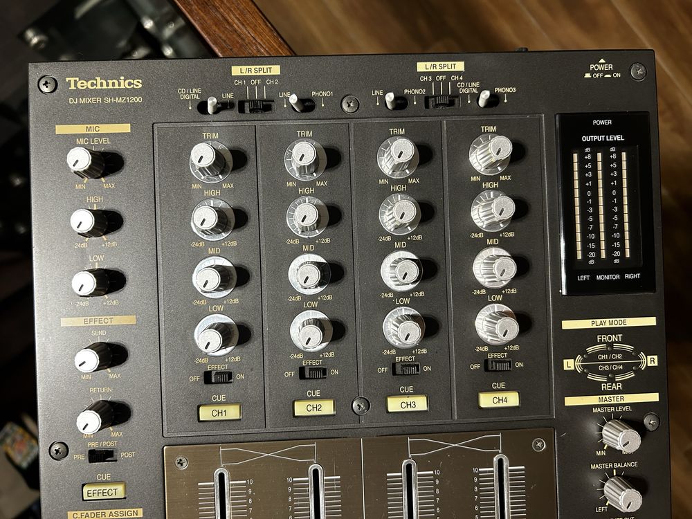 Mixer Technics SH-MZ 1200
