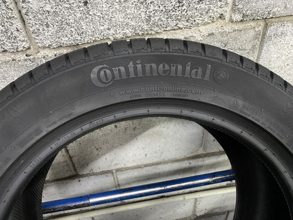 Зимові шини 245/45 R17 (99H) CONTINENTAL