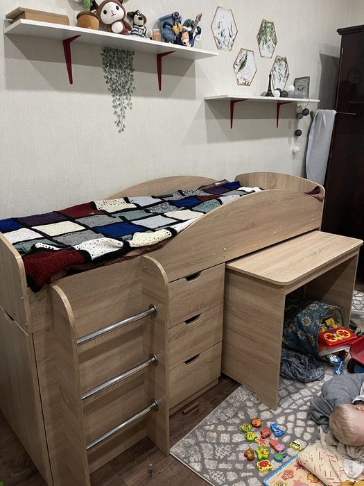 Кровать чердак с матрасом новым