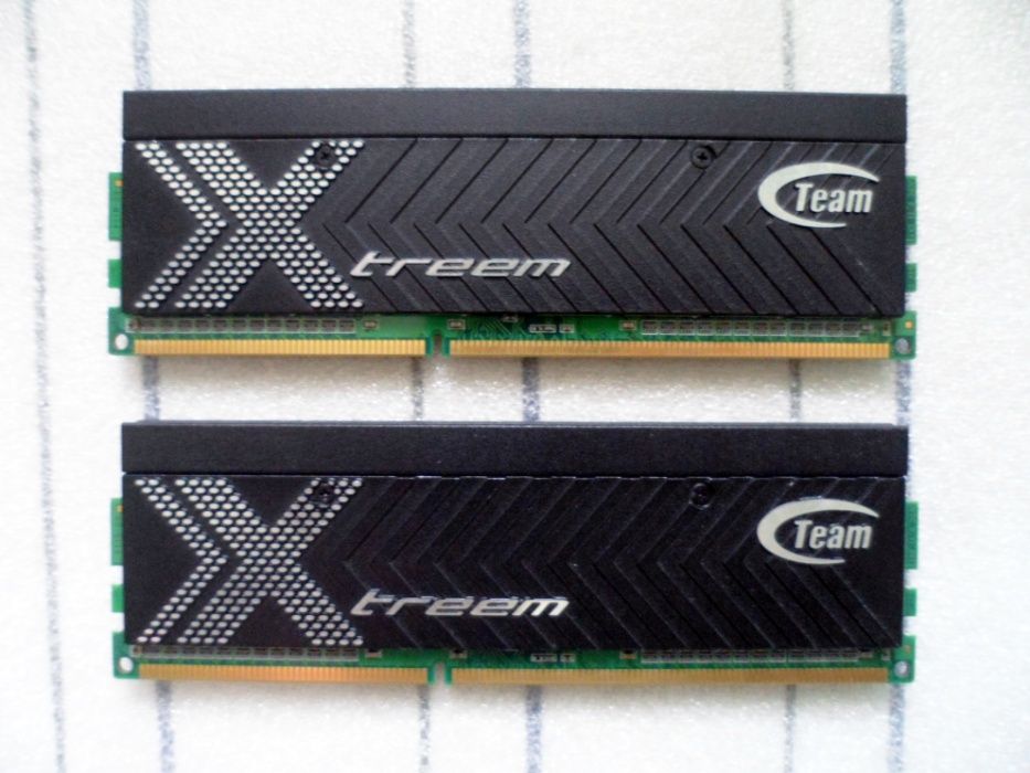 Оперативна пам'ять DDR3 TEAM Xtreem LV 2000 MHz 4 Gb 2x2Gb