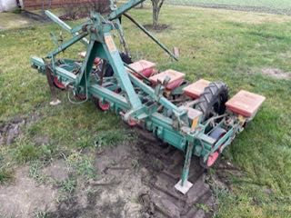 Siewnik do buraków Monozentra , Kleine