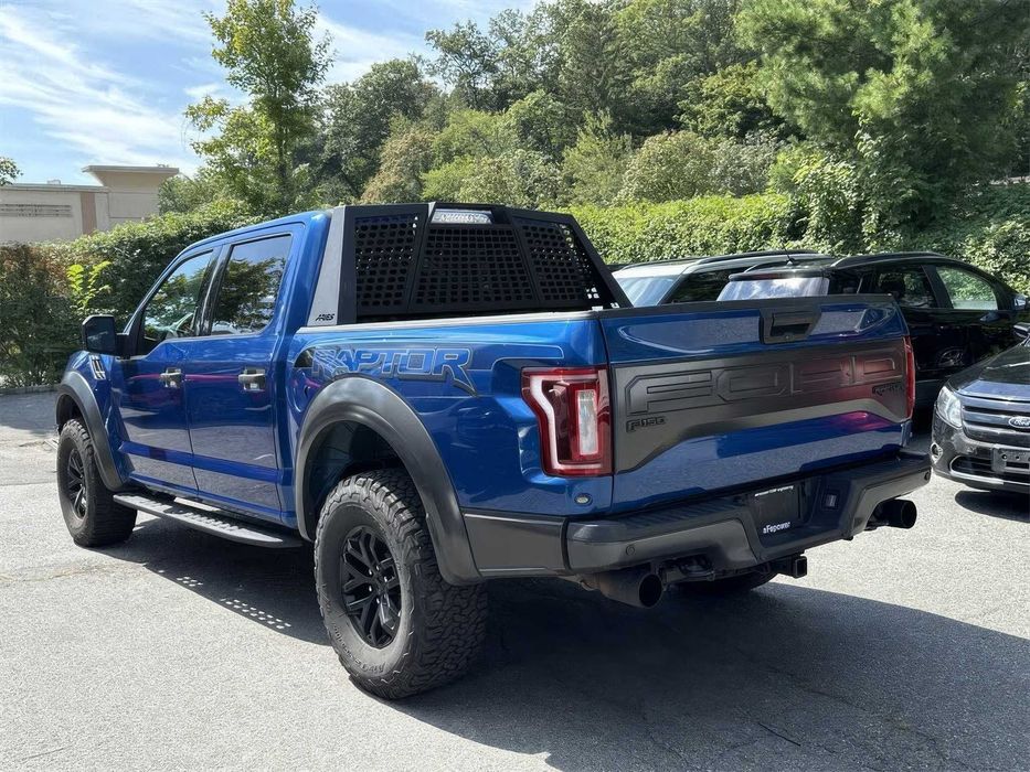 Ford F-150 Raptor SuperCrew      2017