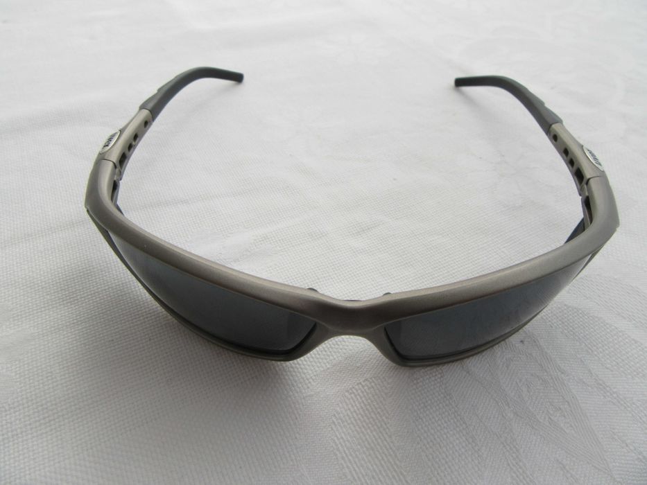 "UVEX" - Óculos escuros/Ciclista - Pouco uso - Bom estado