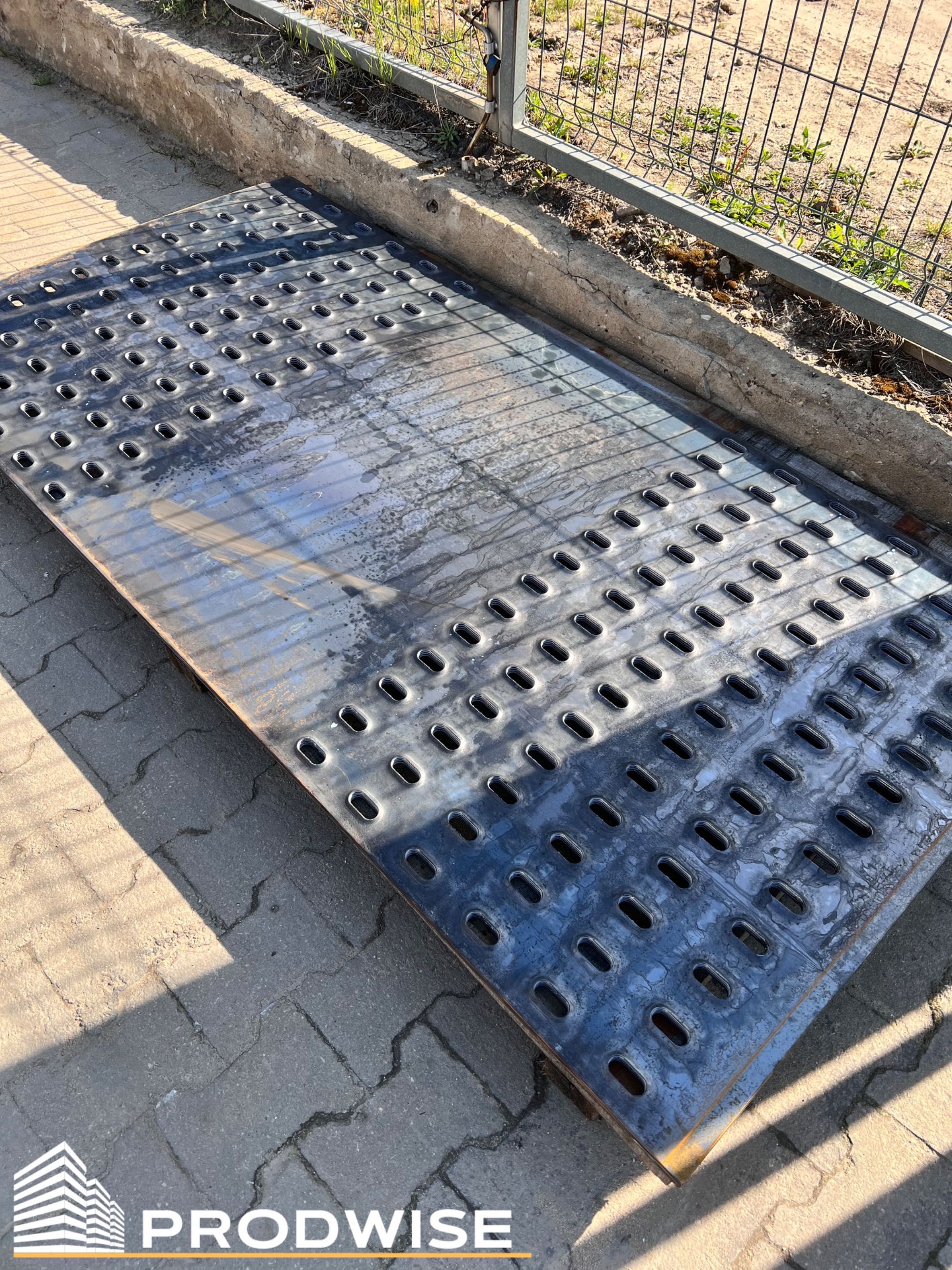 Blacha stalowa Lohr 1m x 2m (blacha perforowana / na przyczepy lawety)