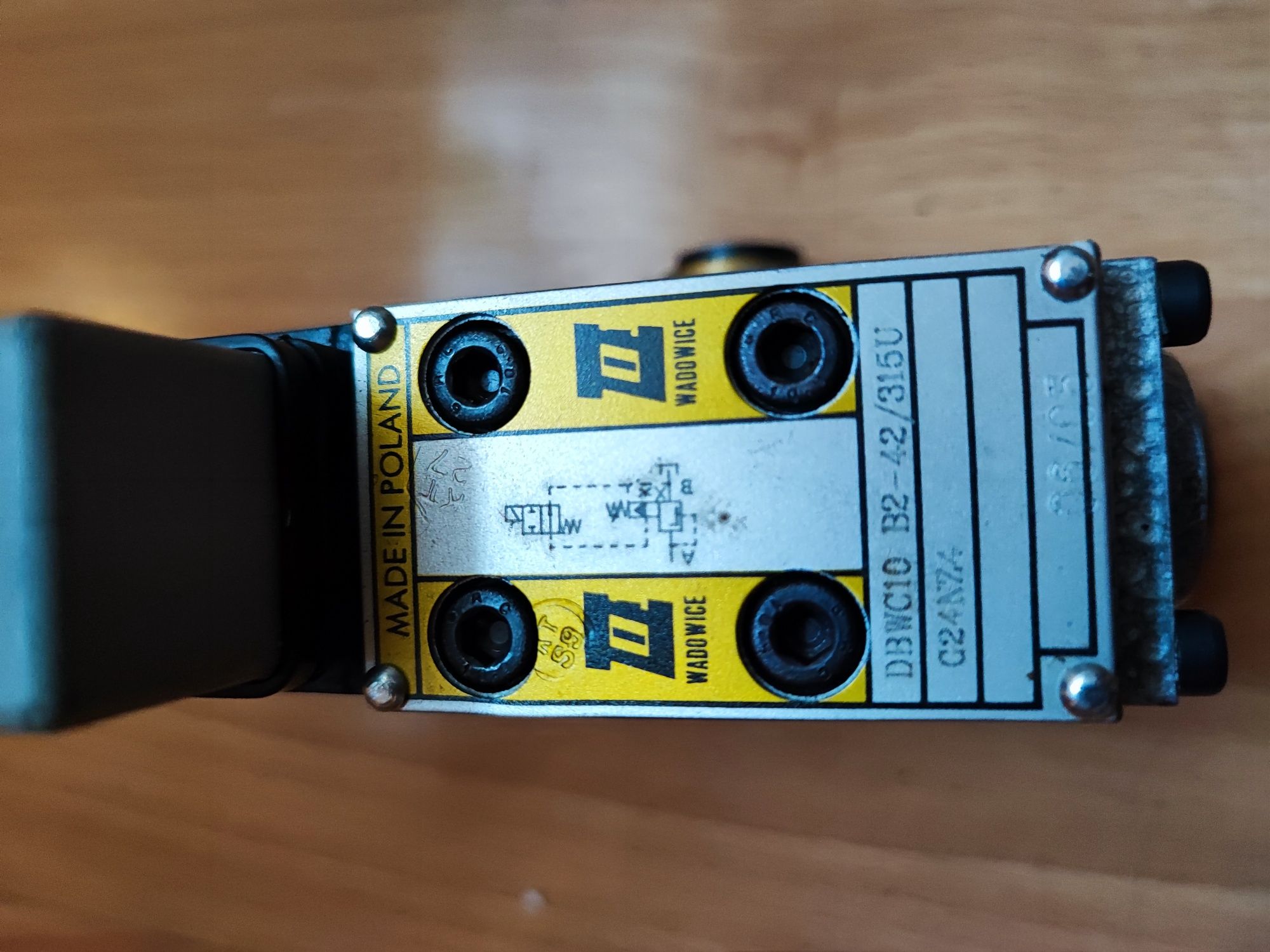 Elektrozawór Fanina DBWC10 Prasa hydrauliczna