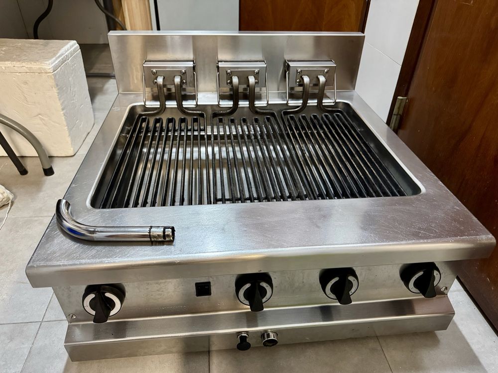 Grelhador electrico tribase