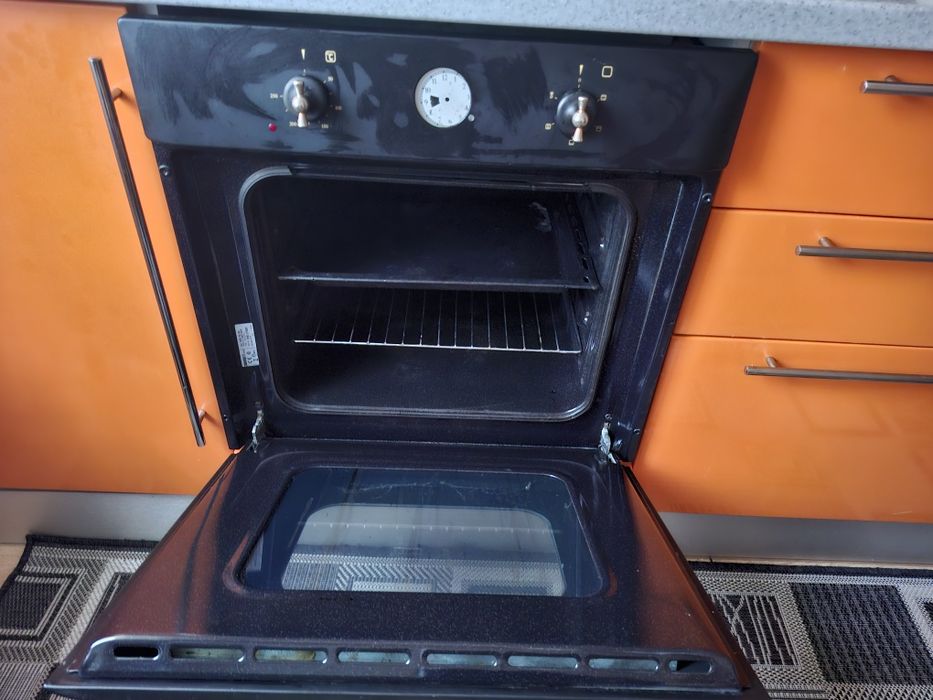 Духовой шкаф Zanussi