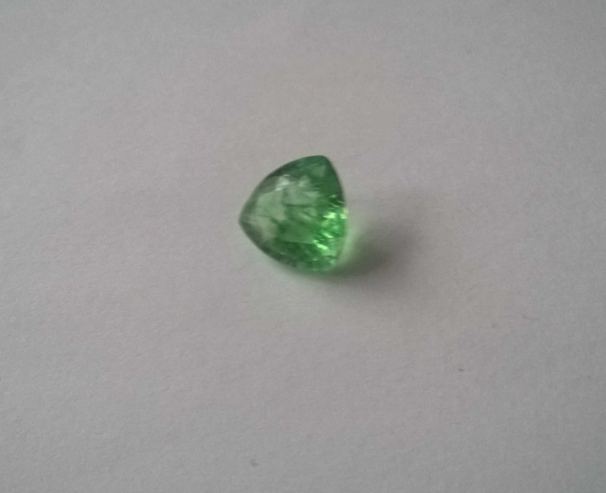 Szmaragd 4 CT ,   11 x 11 mm ,  oczko do pierścionka