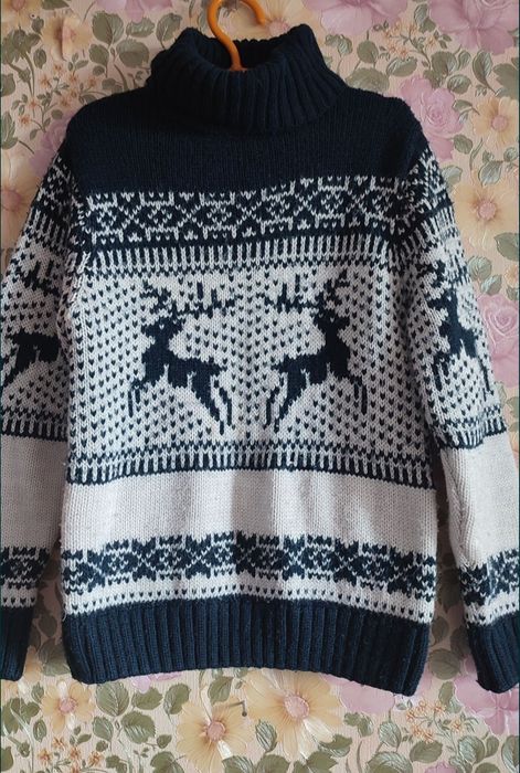 Свитер кофта с оленями мальчику 128-134р 6-7л