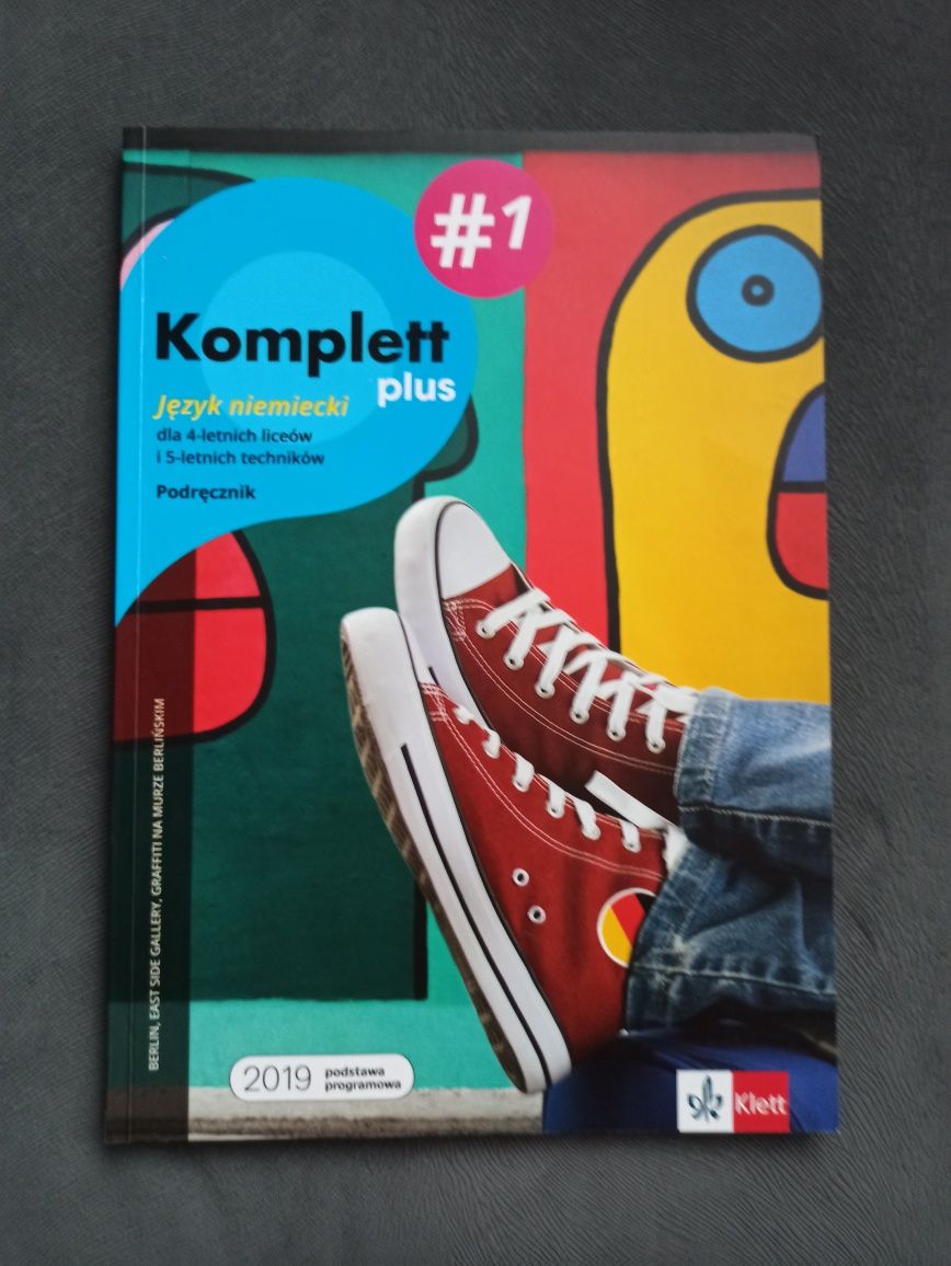 Komplett plus 1 podręcznik do j.niemieckiego jak nowy