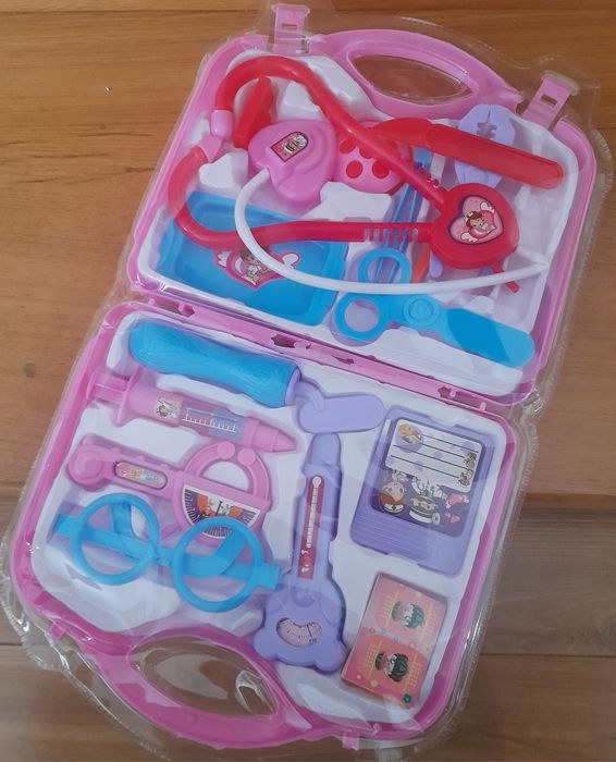 Zestaw lekarski rozowy dla Dzieci mały lekarz zabawka walizka