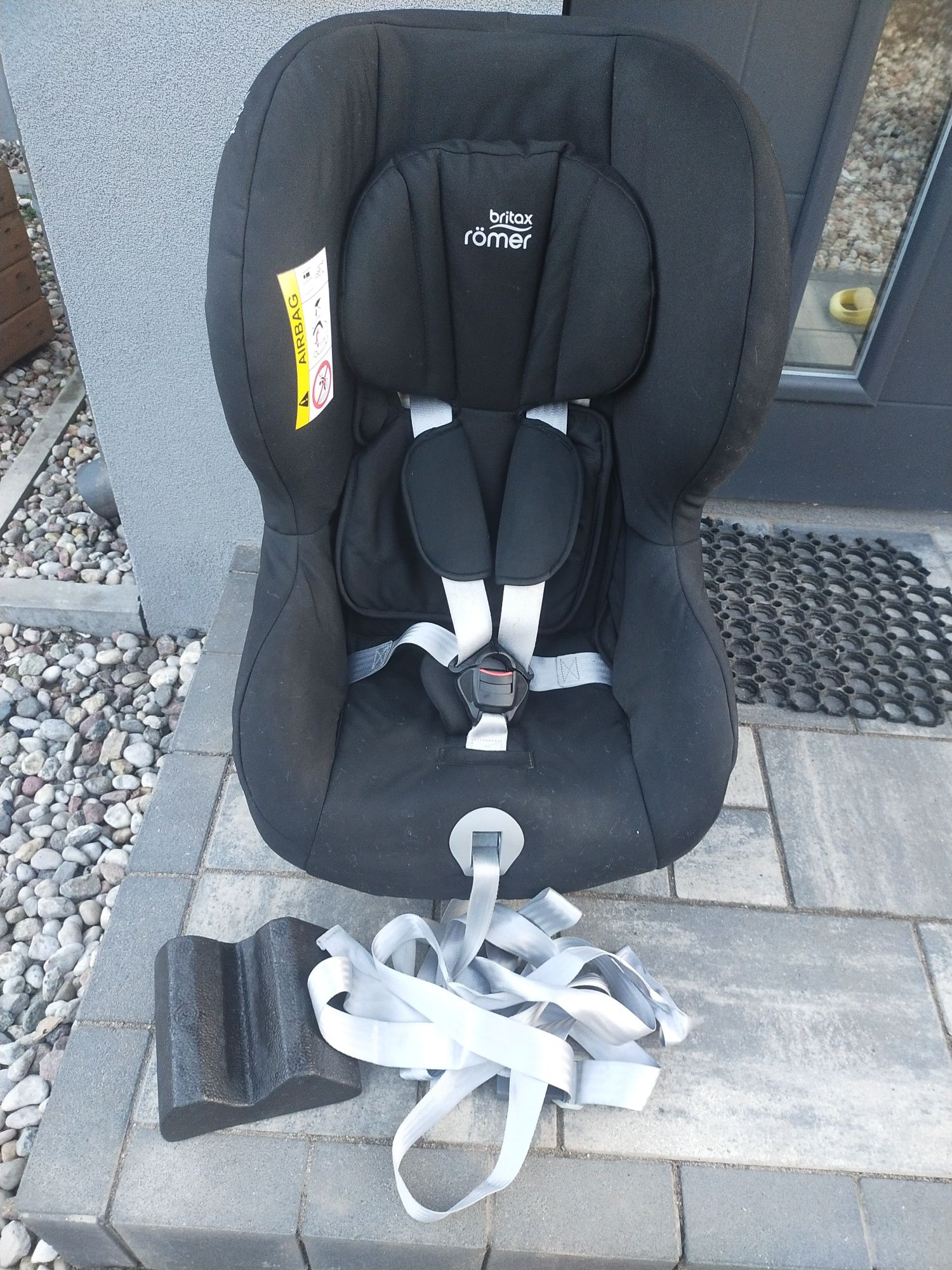 Fotelik samochodowy Britax Romer 9-25kg tyłem do kierunku jazdy