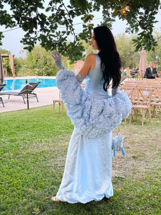 Вечірня дизайнерська сукня