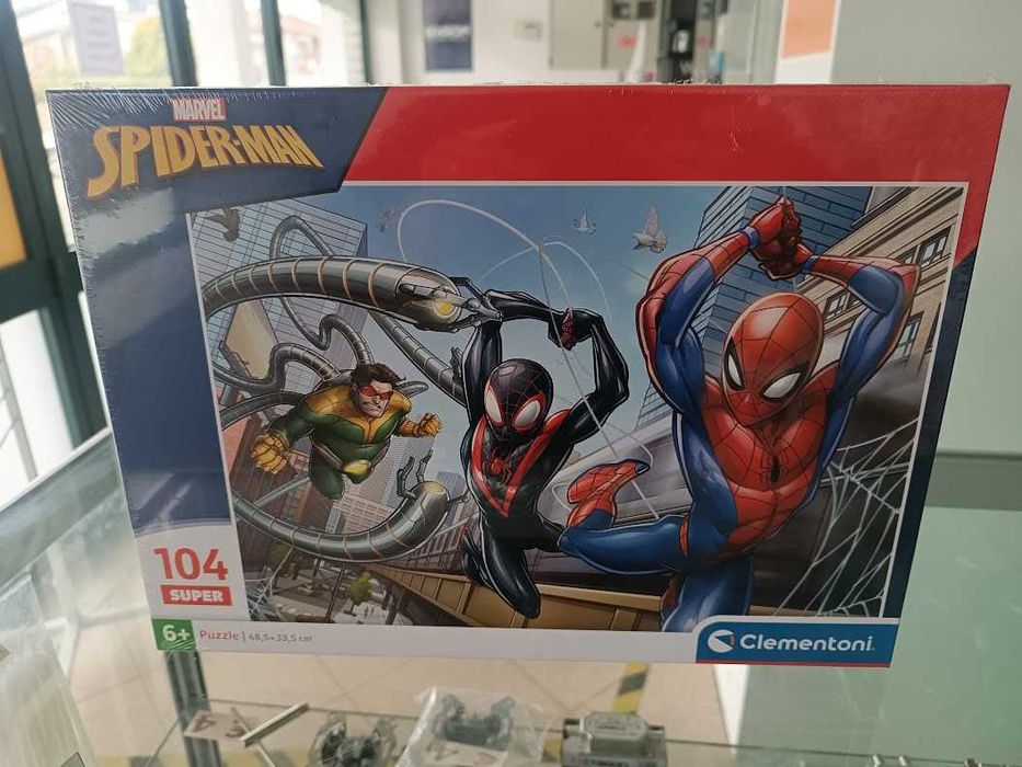 Puzzle Clementoni Spider-Man Miles Morales Super 48,5x33,5cm 104 peças