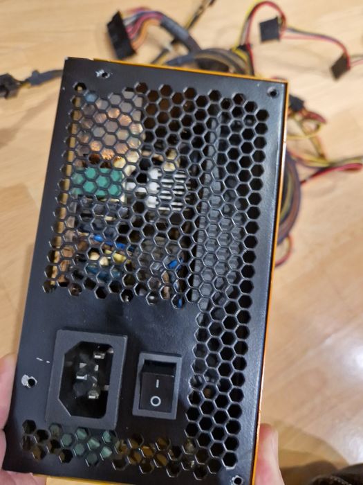 650W 24+8(4+4)/3sata/6molex/6+8(6+2)відео  Блок живлення для компьютер