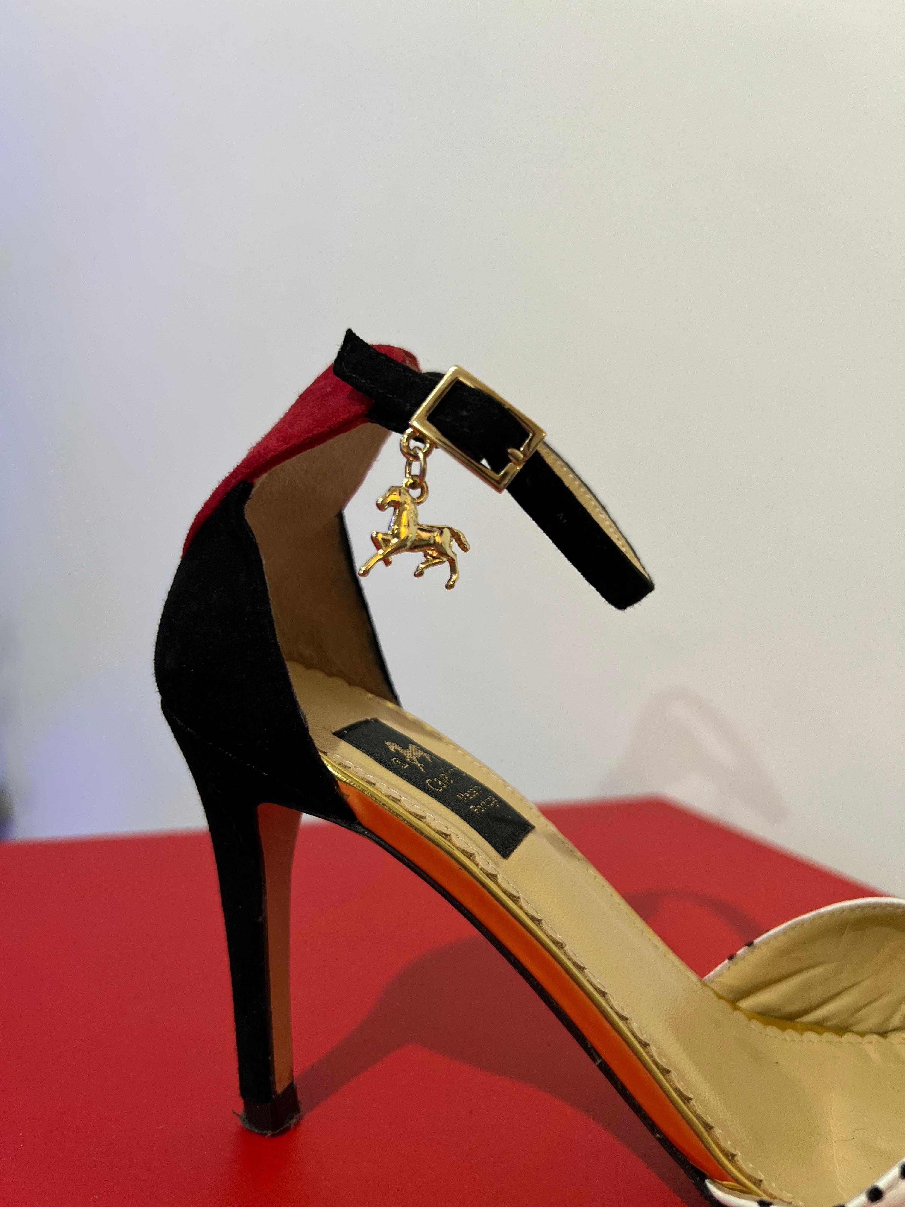 Sapatos Cavalinho Linha São Valentim