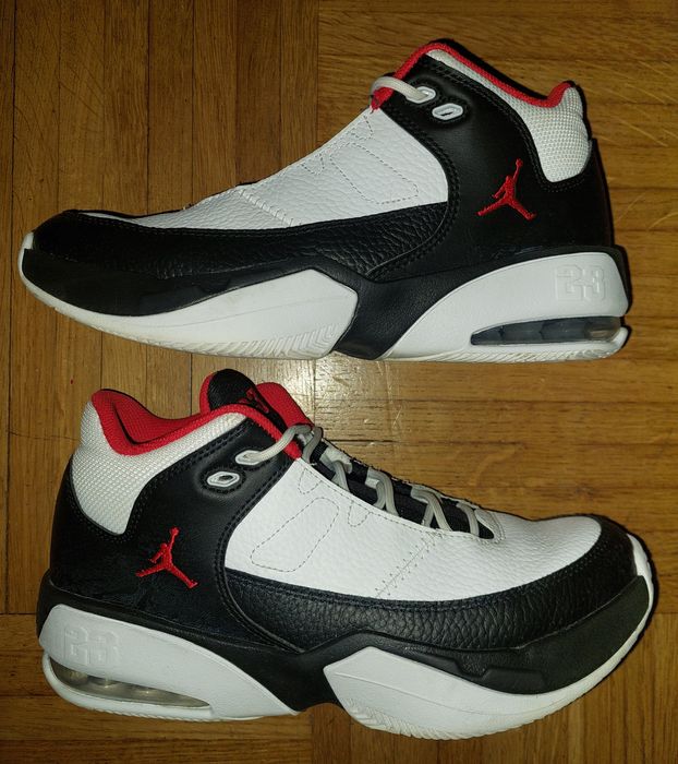 Sneakersy Jordan Max Aura 3 skóra 38