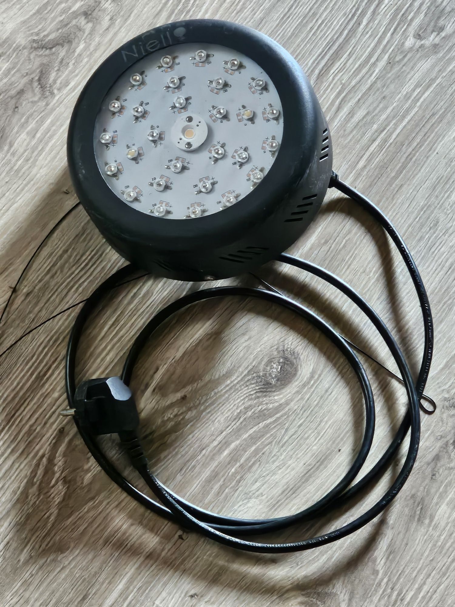 Lampa led Niello 150w do wzrostu roślin,kiełkowania itp
