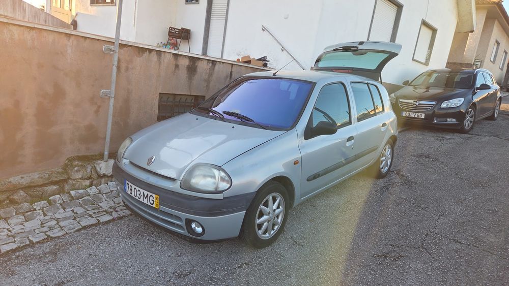 Clio muito econômico