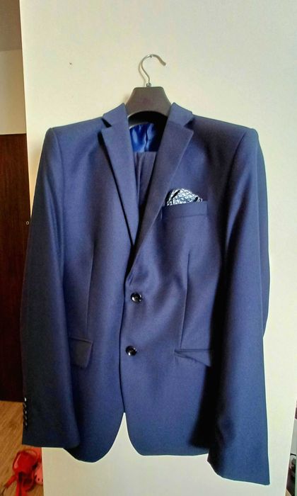 Garnitur młodzieżowy Magra,z poszetką, 176 ,stan idealny