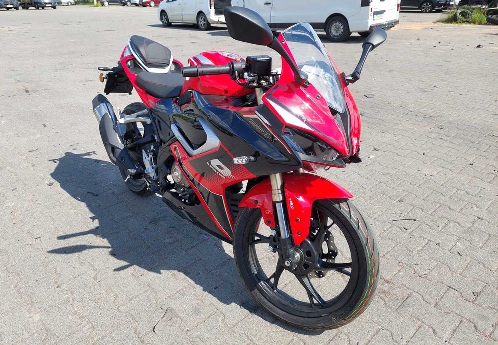 QJMotor SRK 125R, przebieg 250km!
