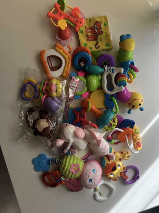 Іграшки для найменших