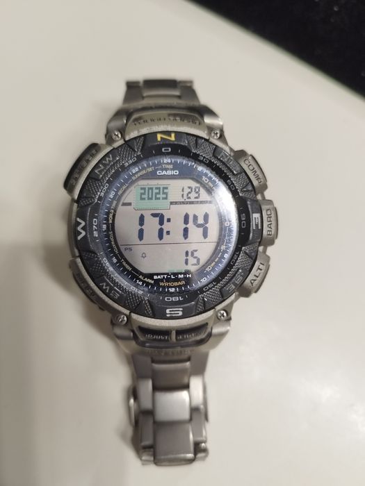 Zegarek casio protrek prg 240 T