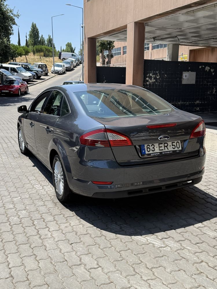 Ford Mondeo carro impecavel
