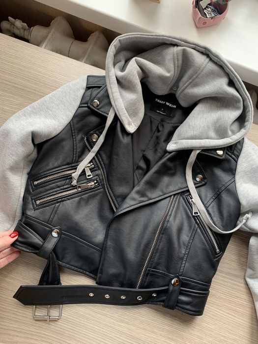 Куртка спортивного стилю xs/s