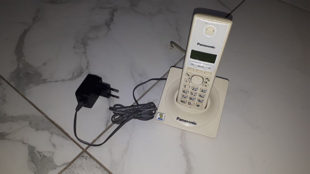 Радіотелефон Panasonic KX-TG1711UAJ