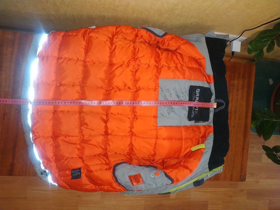 Продам пуховик на мальчика