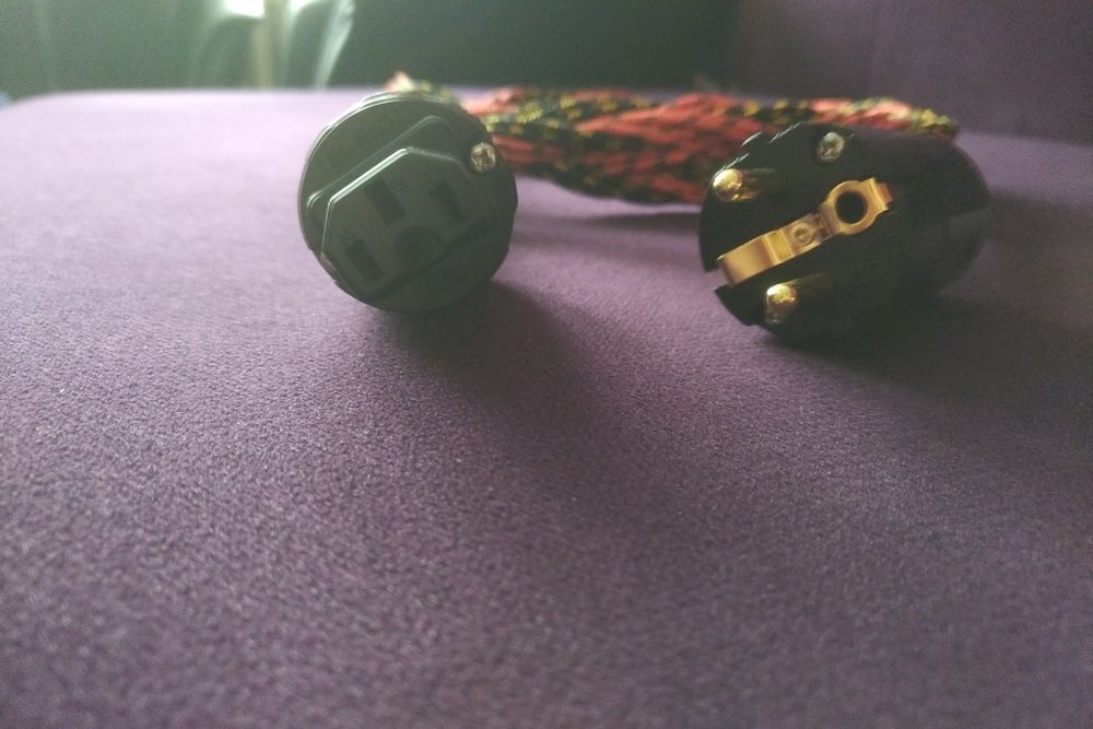 Kabel zasilający audio nowy wtyki Oyaide