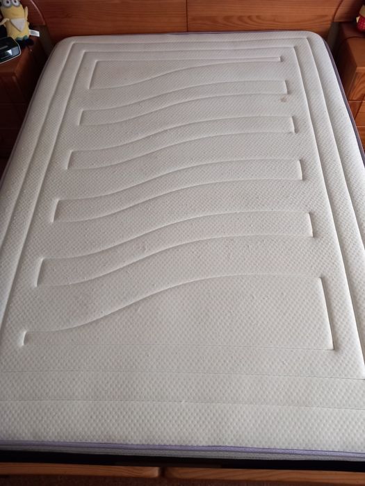 Colchão de Casal negociável