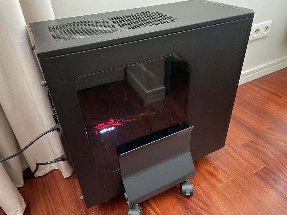 PC Fractal design: IntelCore i7, 16GB, 2TB, Win10