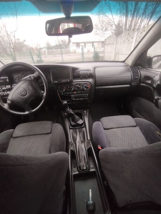 Продам Опель омега.